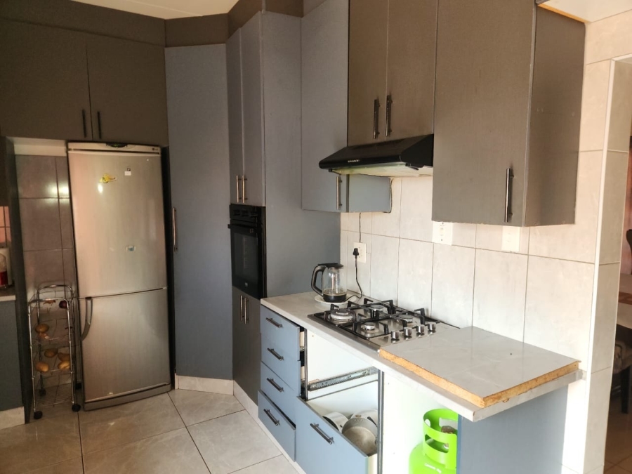 3 Bedroom Property for Sale in Geelhoutpark North West